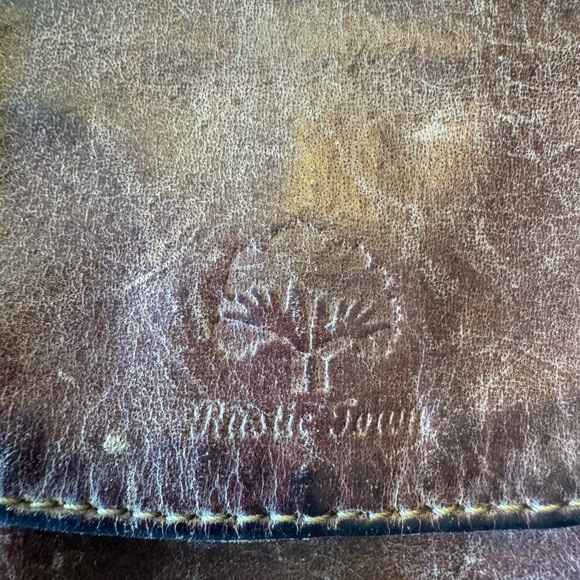 Vintage High End Classic Rustic Town Brown Leather Travel Women’s Crossbody Bag - Picture 5 of 11